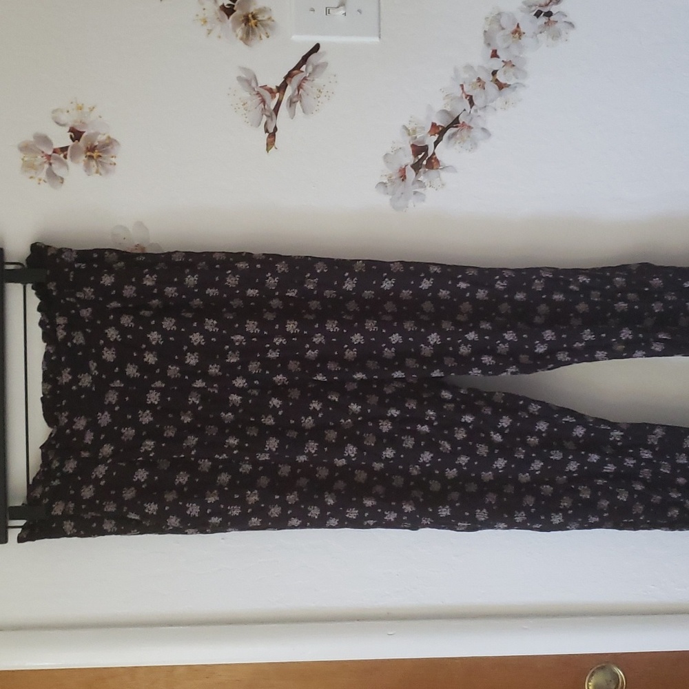 🔵AEO casual floral pants